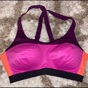 Victoria Secret sports bra